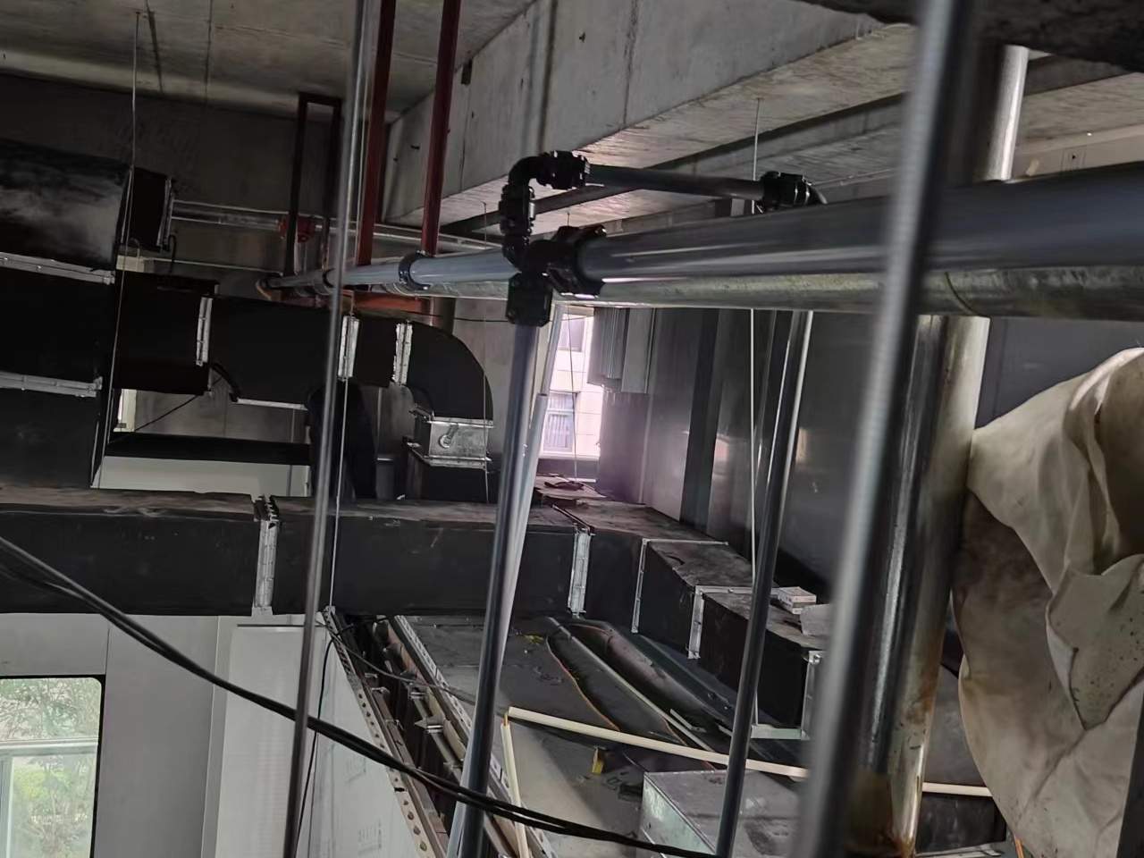 ?2025壓縮空氣管道升級指南：從“漏氣大戶”到“節(jié)能標桿”，工廠如何選對鋁合金管道服務商？